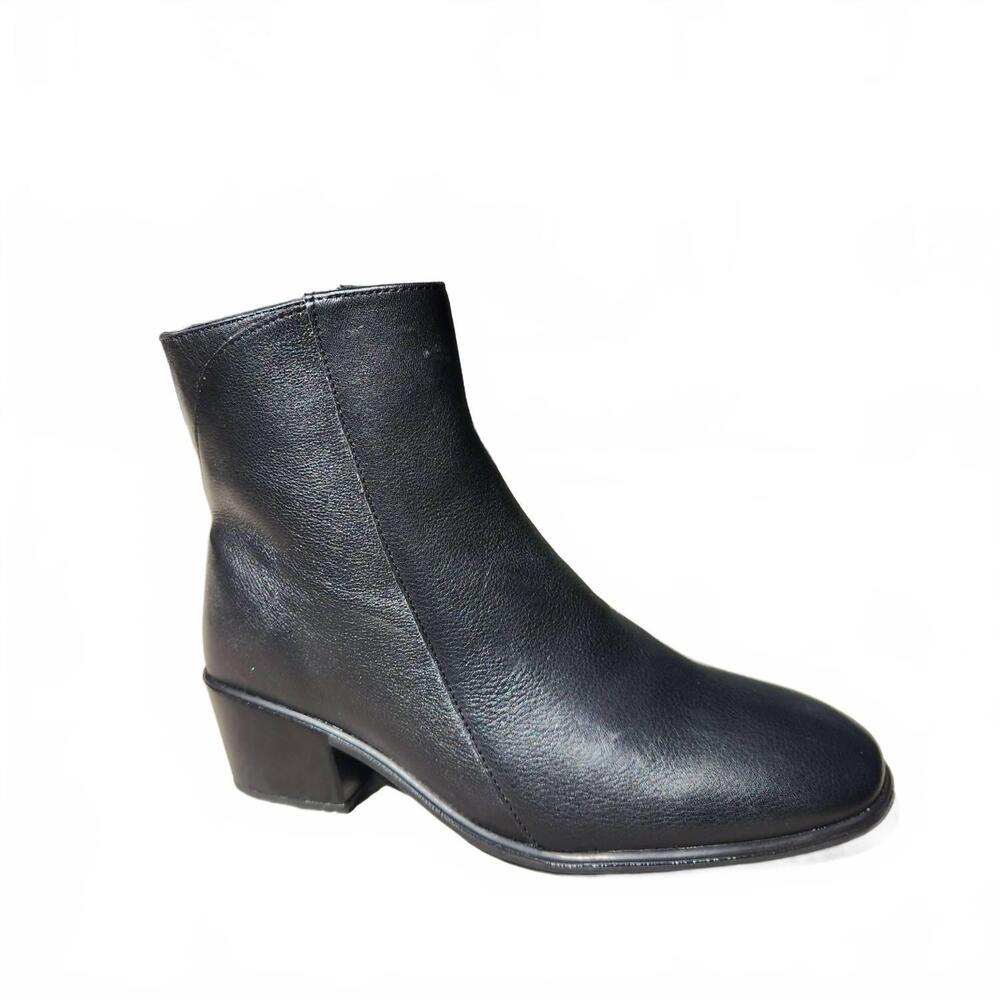 NEW YALEET women's goodie ankle boot in black